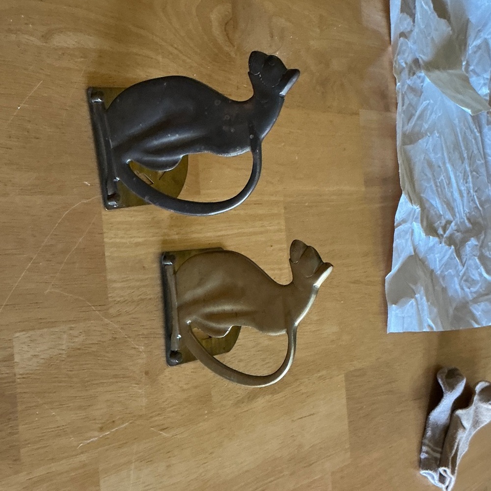 Vintage brass Siamese cat bookends Pair - Brass bookends.